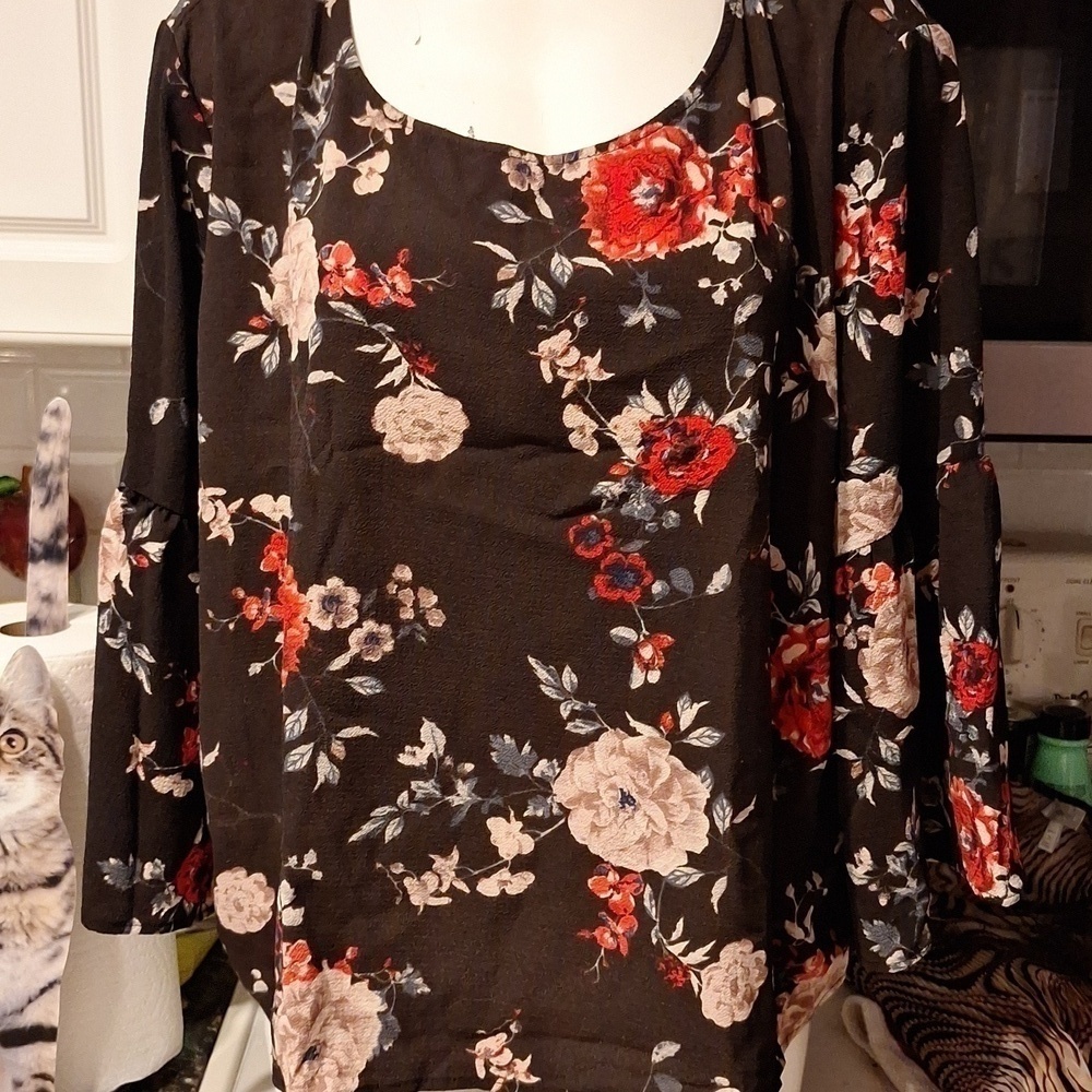 D womens Rue21 casual floral 3/4 fancy sleeve plus size top 2X